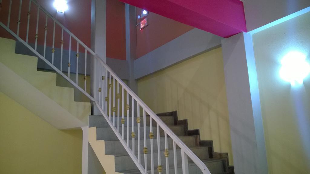 Maya Bella Downtown Hotel Сан-Игнасио Экстерьер фото
